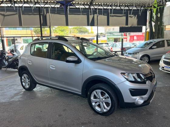 RENAULT SANDERO 1.6 STEPWAY 8V FLEX 4P MANUAL